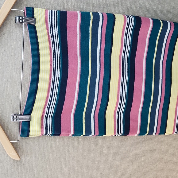 Maeve Pencil Skirt Size Medium - Picture 6 of 12